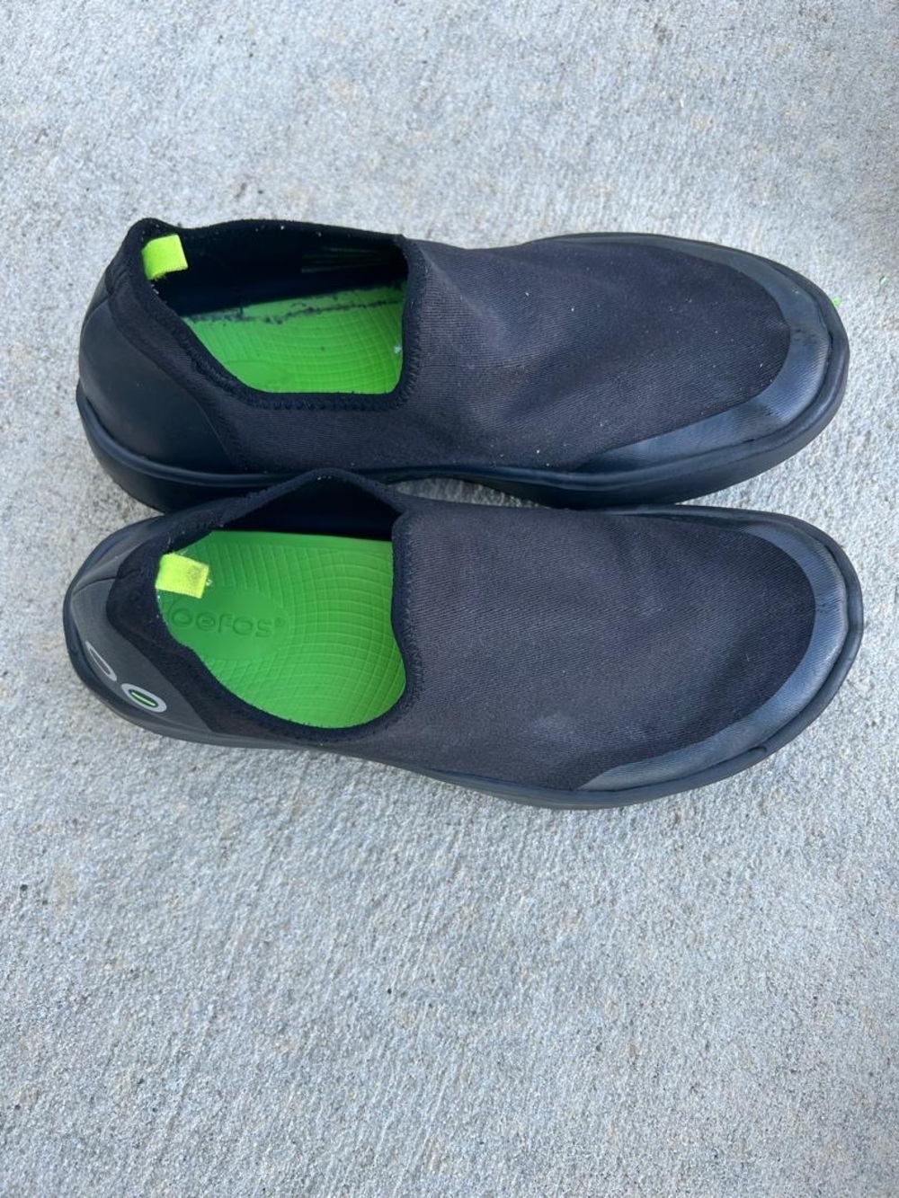Oofos OOmg Eezee Low Recovery Shoes Women’s Sz 11 Black Comfort Sneakers*Fair